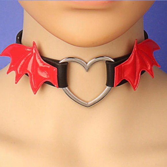 Adorable vegan faux leather Bat wing choker adjustable Festival Rave Red Wings - Picture 3 of 3